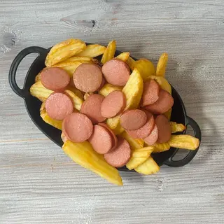 Patatine fritte e würstel