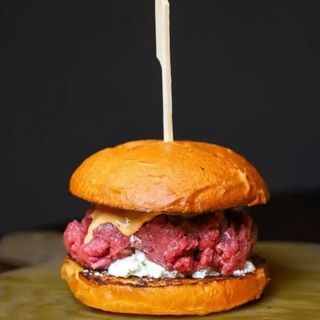 Panino con impasto sardo