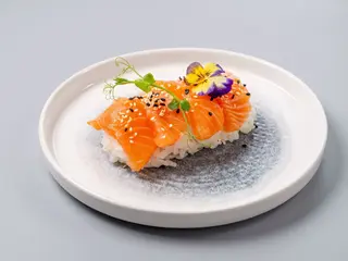 163. Cirashi sake don 10 pezzi