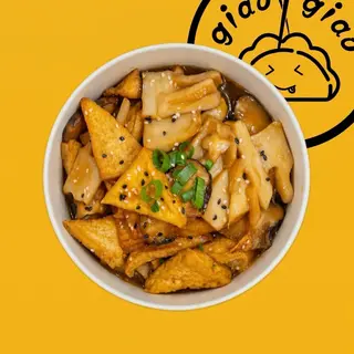 140. Tofu con bambù e funghi
