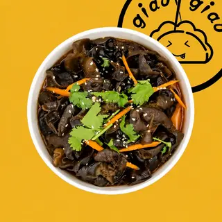 39. Insalata di funghi cinese (Non piccante)