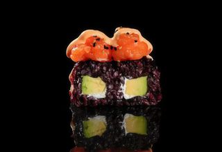 250 Spicy black salmon - 4 pezzi