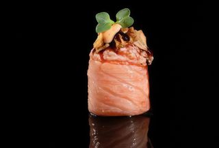 341 Gunkan sake flambe spicy - 1 pezzo