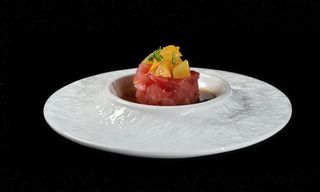 11 Maguro tartare