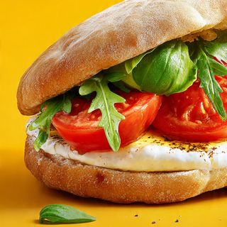 Caprese pugliese ai 3 pomodori