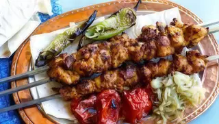 Shish tavuk