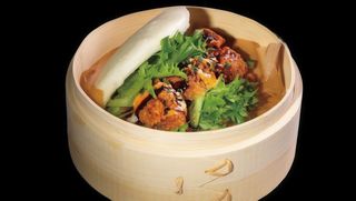 Bao con pollo croccante