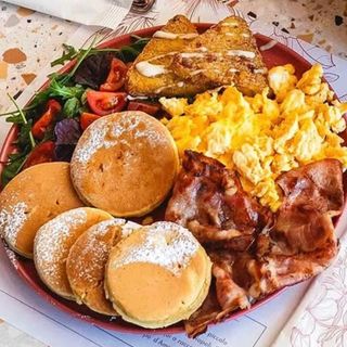 Birdy's breakfast