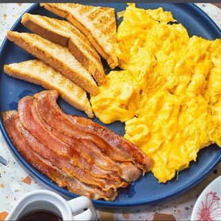 Eggs e bacon