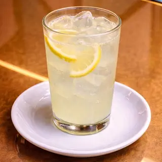 Spremuta di Limone naturale - con acqua frizzante