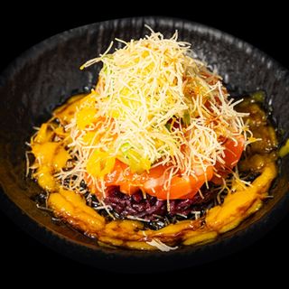 37.Tartar di salmone venere