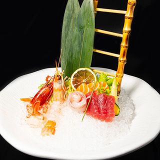 67.Sashimi speciale 10 pezzi