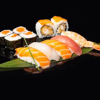 76.Sushi misto