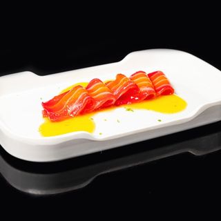 84.Carpaccio salmone rosso