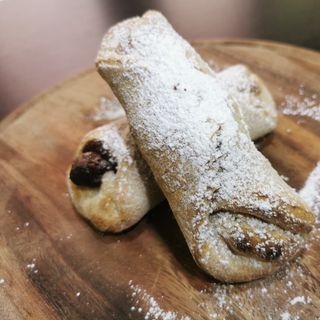Tronchetto di pizza dolce