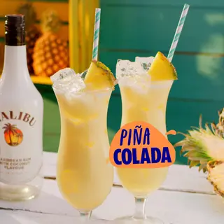 Piña colada ( 1 Malibu+3 succhi ananas da 20cl + 1kg ghiaccio+ 5 bicchieri 35cl)