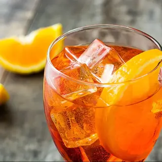Aperol spritz (1 aperol+ 1 prosecco+ 1kg ghiaccio + 5 bicchieri 35cl)