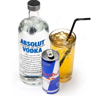 Vodka Redbull (1 absolut+ 2 Redbull + 1kg ghiaccio + 5 bicchieri 35cl)