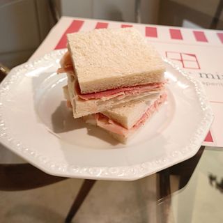 Tramezzino prosciutto e fontina