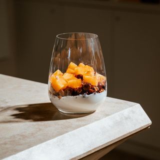 Yogurt e granola homemade