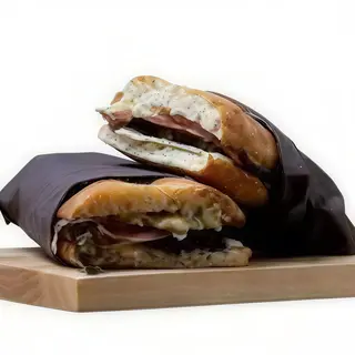 5. Mortadella DOP, stracciatella, granella di pistacchio