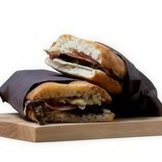 5. Mortadella DOP, stracciatella, granella di pistacchio
