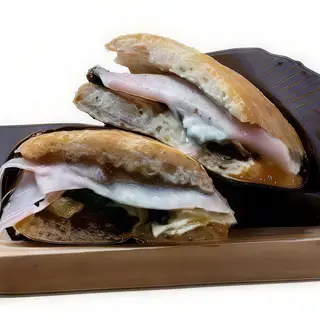 4. Arrosto di tacchino, scamorza affumicata, melanzane grigliate