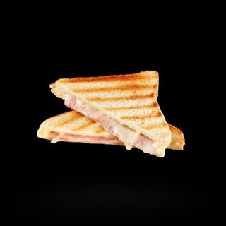 Toast prosciutto cotto e formaggio
