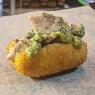 Crocchè con porchetta e pistacchio