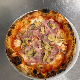 Cotto e funghi