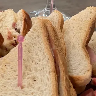 Toast prosciutto e formaggio