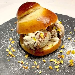 Brioches con gelato
