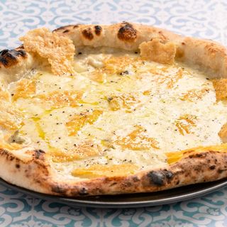 Pizza 4 Formaggi