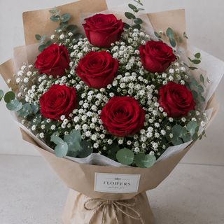 7 rose rosse gypsophila eucalipto