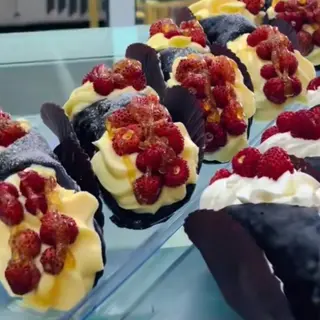 Cannolo con crema