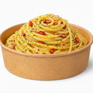 Spaghetti con aglio, olio e chilli