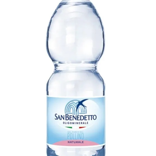 Acqua naturale