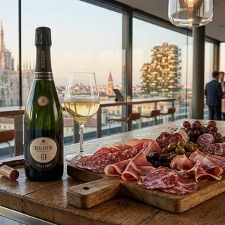 Bottiglia franciacorta Berlucchi 61 + tagliere salumi per 2 persone