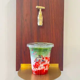 Matcha Strawberry Latte
