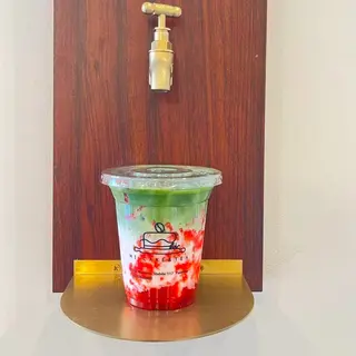 Matcha Vanilla Latte