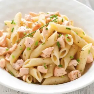 Pasta Panna con salmone