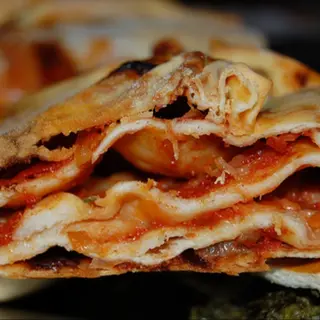 FOCACCIA POMODORO PROSCIUTTO MOZZARELLA