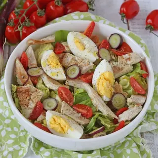 INSALATA COMPLETA POLLO