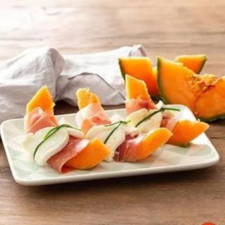 Prosciutto, melone e mozzarella