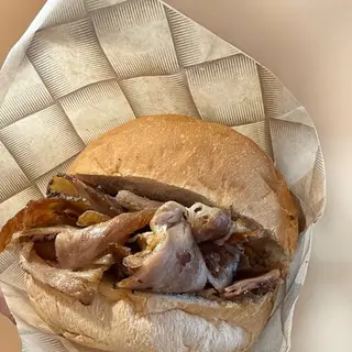 PANINO CON PORCHETTA
