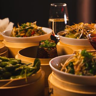 Verdure saltate e tofu in salsa d'ostrica
