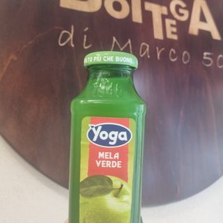 Succo yoga mela verde