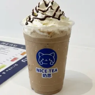 Granita al Cioccolato con panna巧克力星冰乐
