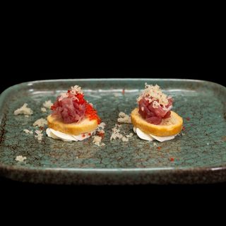 147.Bruschetta tuna