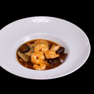 89.Gamberi con funghi e bambù